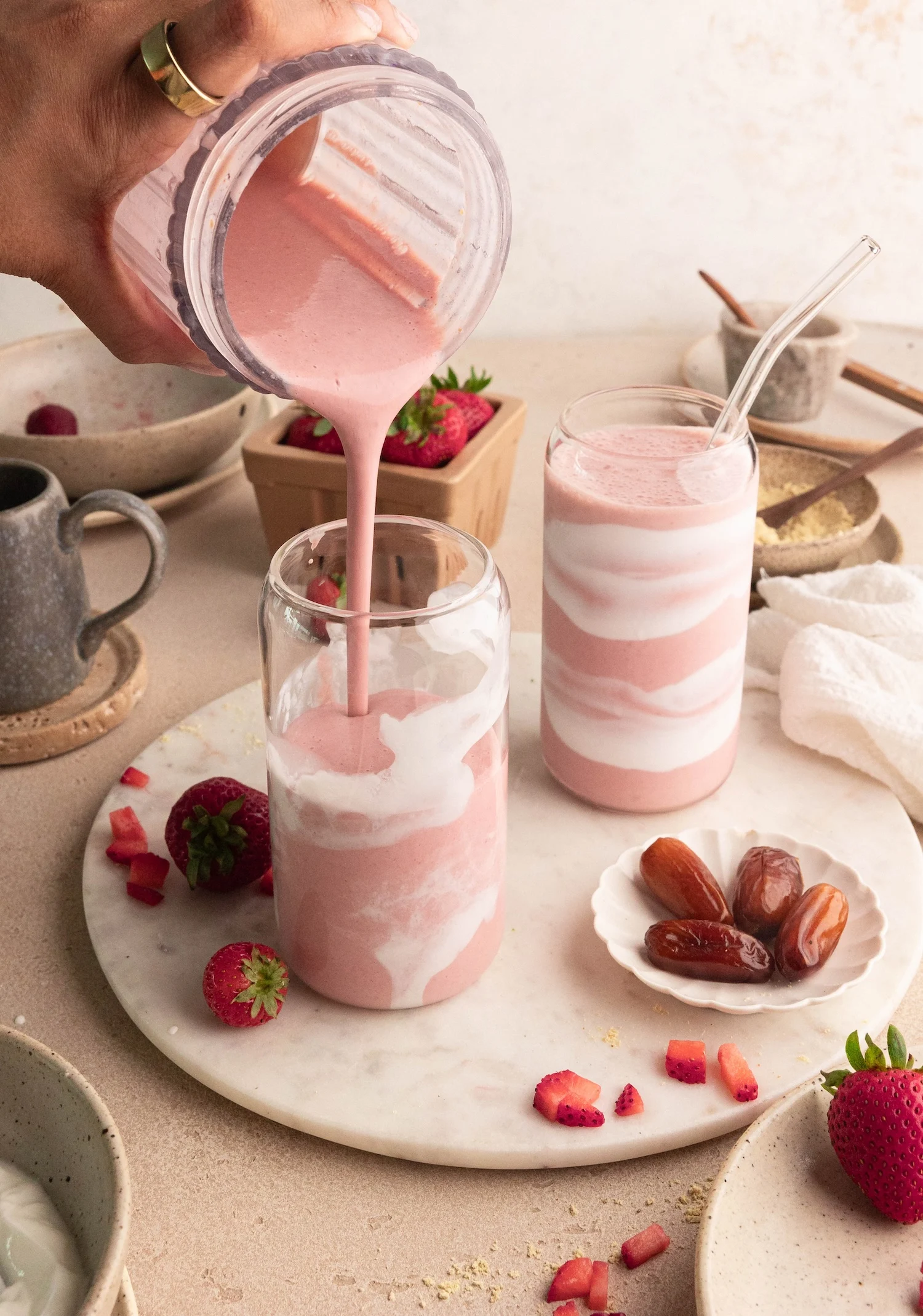 copycat erewhon strawberry probiotic smoothie_best protein powders for women